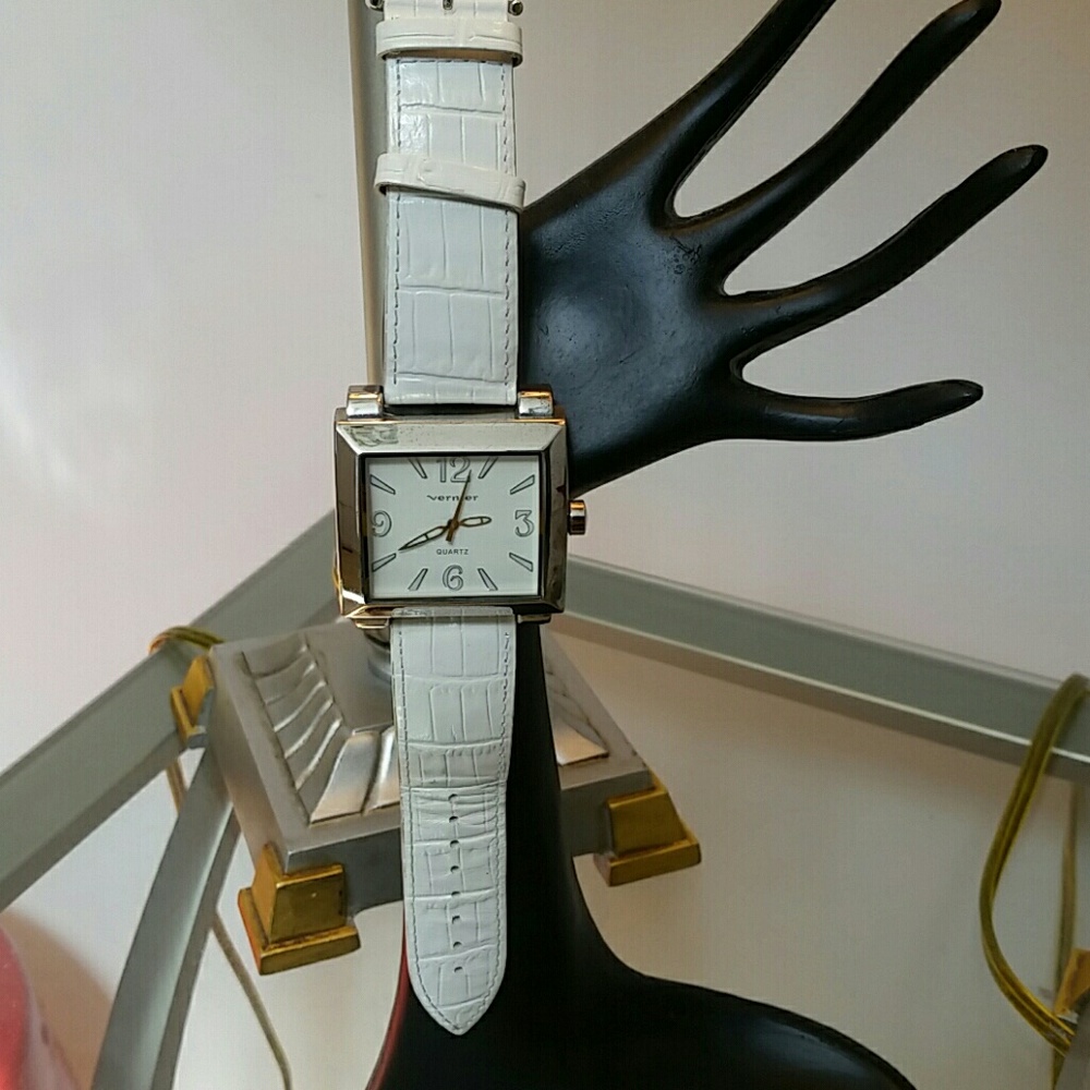 Ladies watch - Picture 2 of 4